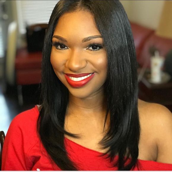 Meet your Posher, Lauren - Picture 1 of 1